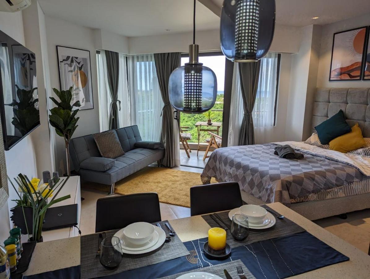 Dominiks Stylish Resort Gem Ocean View Pool Queen Bed At Tambuli 8 Floor Fast Wifi Lapu-Lapu City Zewnętrze zdjęcie