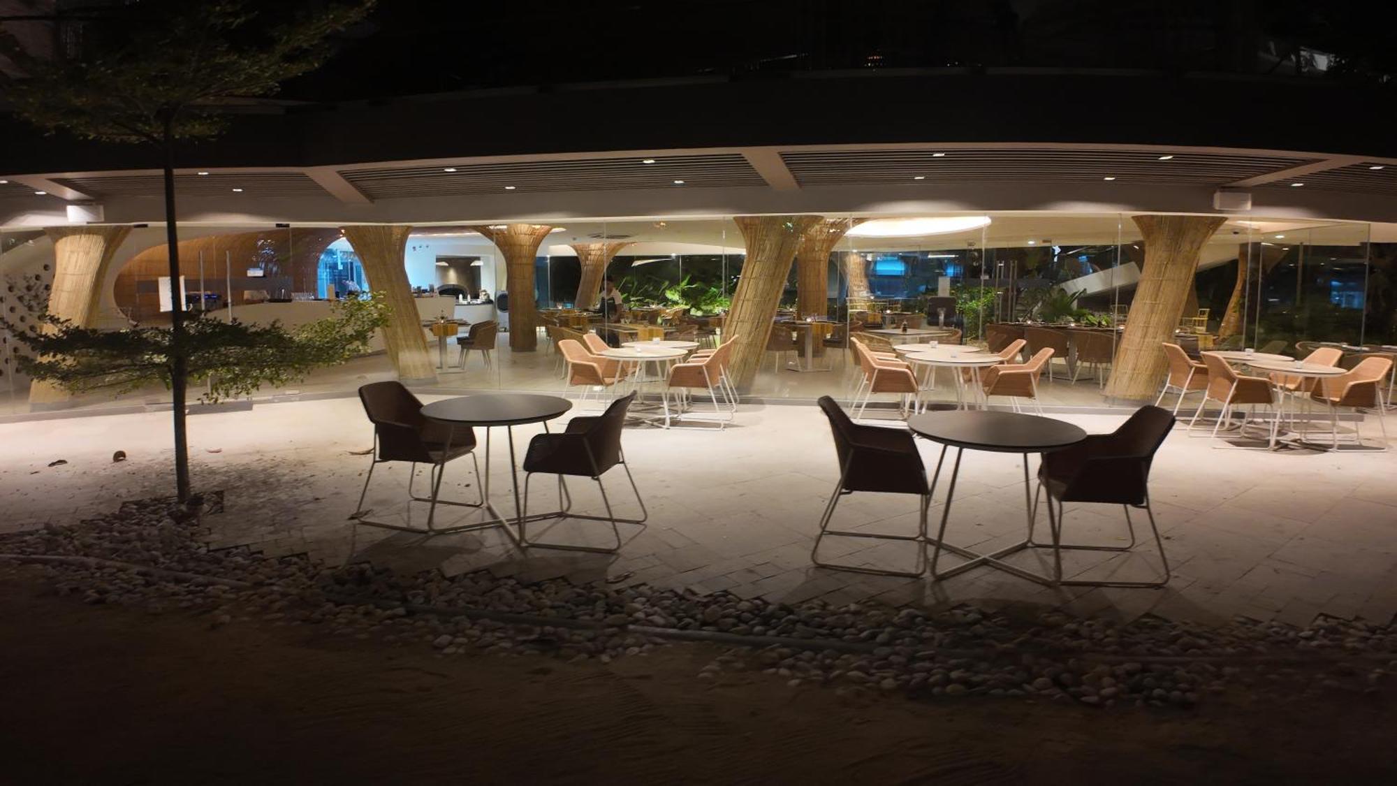 Dominiks Stylish Resort Gem Ocean View Pool Queen Bed At Tambuli 8 Floor Fast Wifi Lapu-Lapu City Zewnętrze zdjęcie
