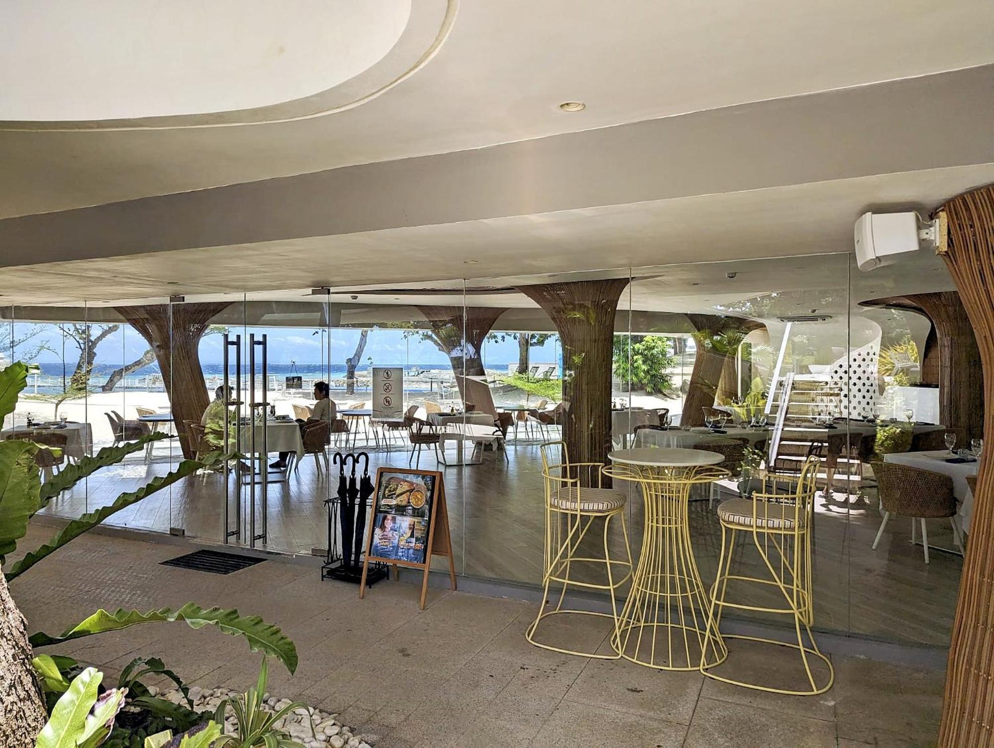 Dominiks Stylish Resort Gem Ocean View Pool Queen Bed At Tambuli 8 Floor Fast Wifi Lapu-Lapu City Zewnętrze zdjęcie