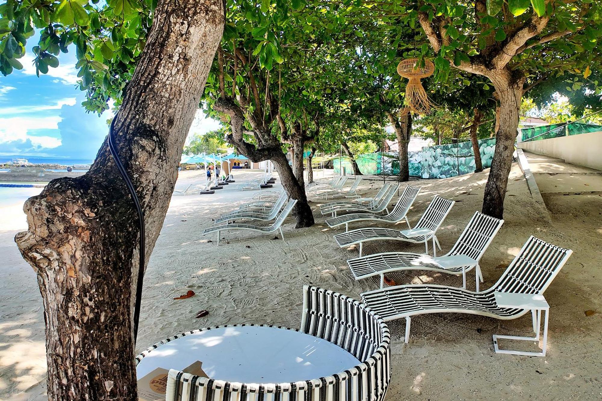 Dominiks Stylish Resort Gem Ocean View Pool Queen Bed At Tambuli 8 Floor Fast Wifi Lapu-Lapu City Zewnętrze zdjęcie