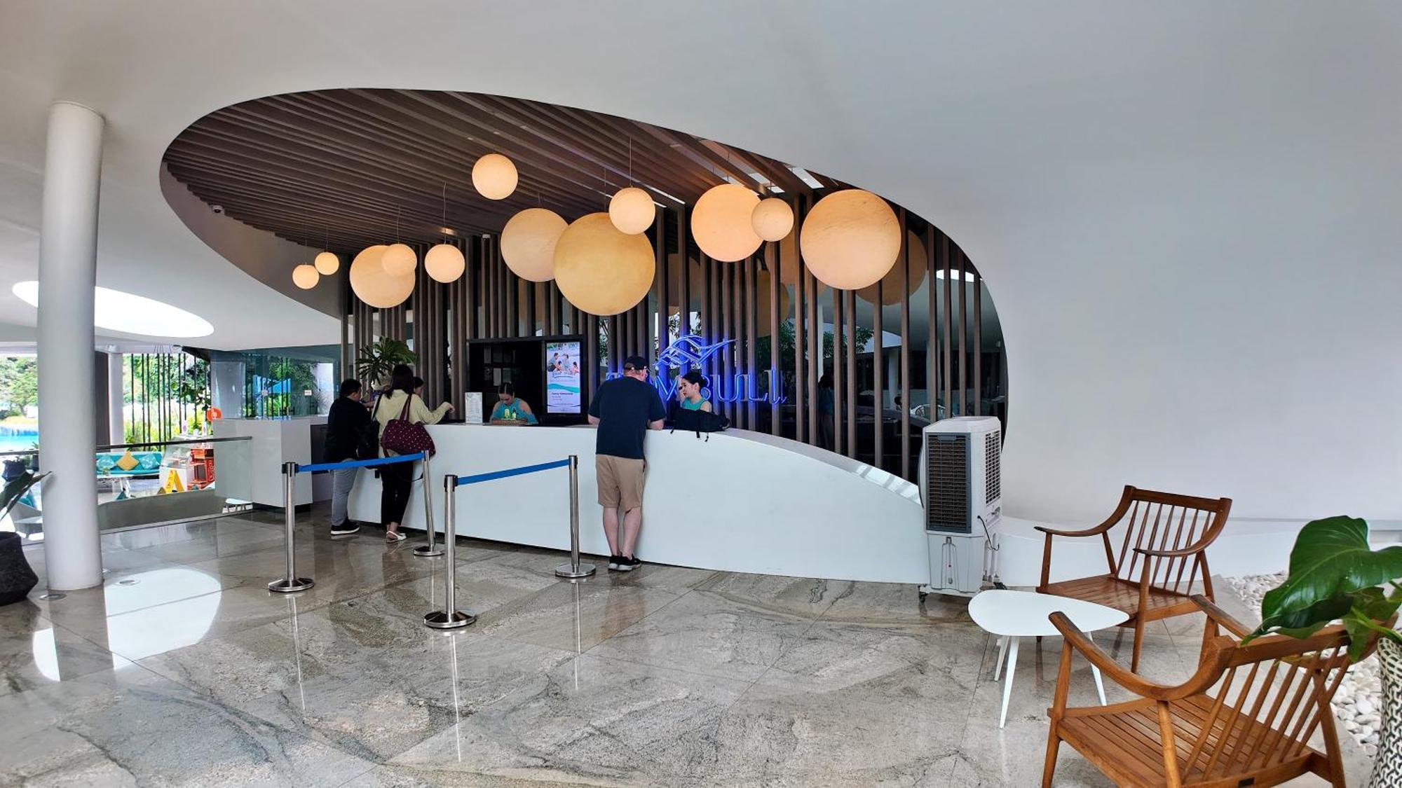 Dominiks Stylish Resort Gem Ocean View Pool Queen Bed At Tambuli 8 Floor Fast Wifi Lapu-Lapu City Zewnętrze zdjęcie