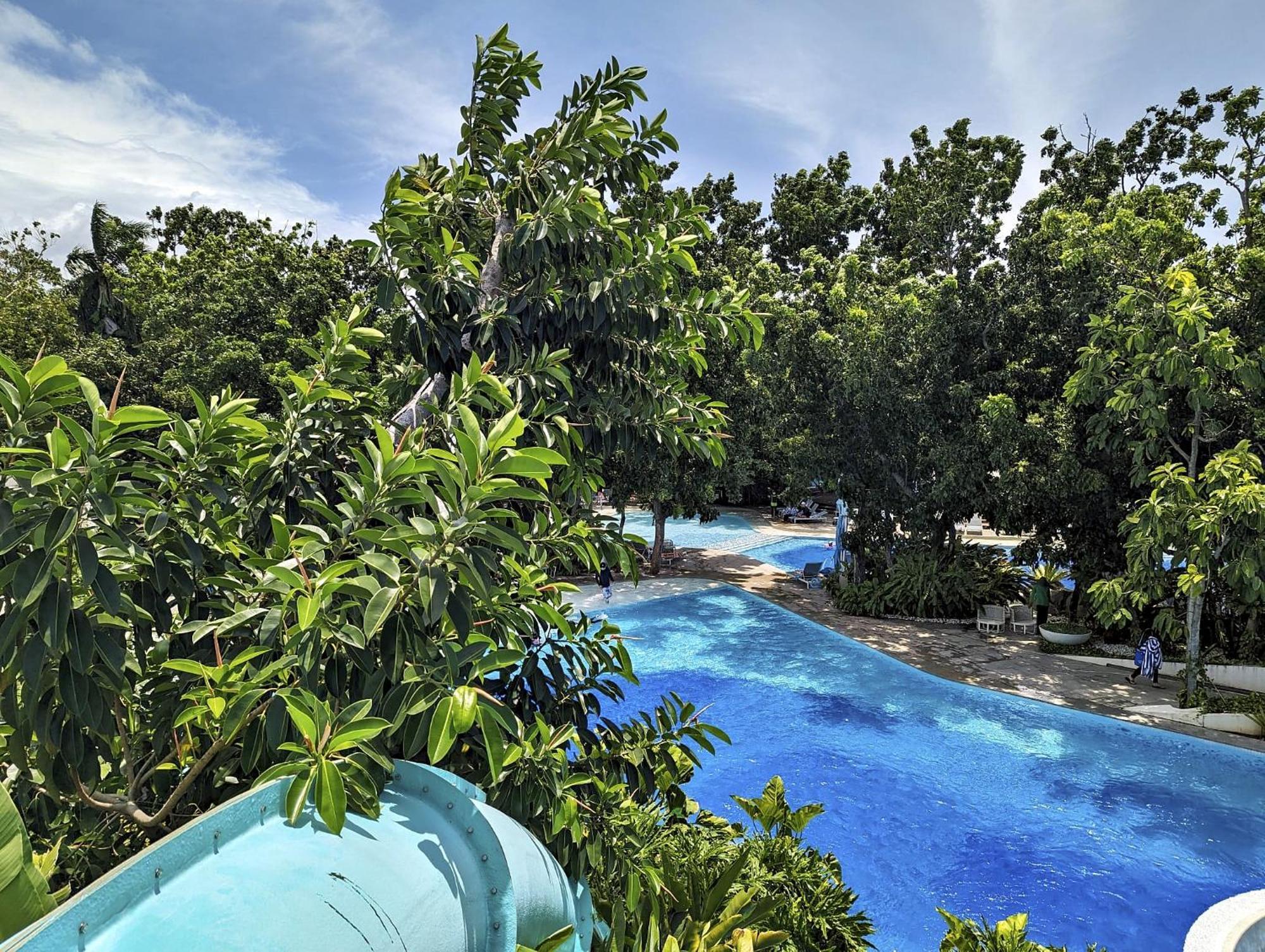 Dominiks Stylish Resort Gem Ocean View Pool Queen Bed At Tambuli 8 Floor Fast Wifi Lapu-Lapu City Zewnętrze zdjęcie